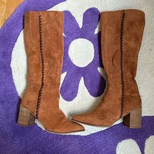 Cocci Brown Suede Boots 👢 Barely worn Size 7